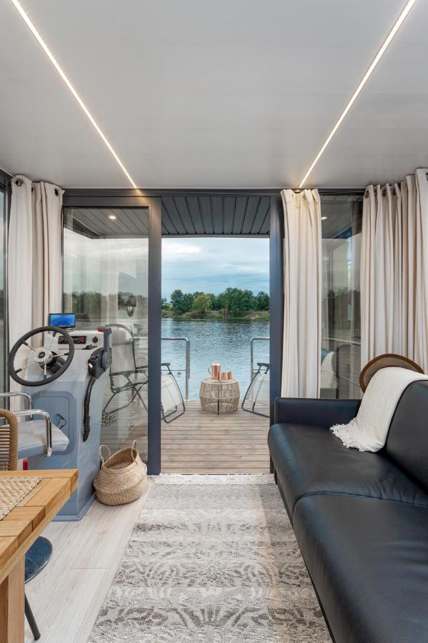 Lemuria Houseboat - Plywajacy Domek Na Wodzie Wroclaw Ngoại thất bức ảnh
