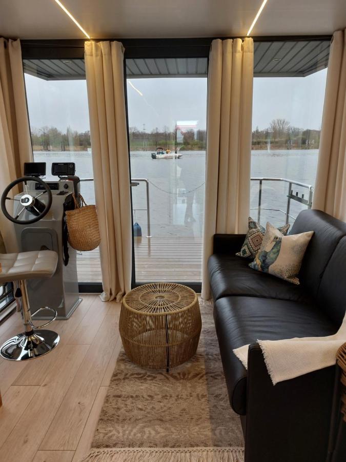 Lemuria Houseboat - Plywajacy Domek Na Wodzie Wroclaw Ngoại thất bức ảnh